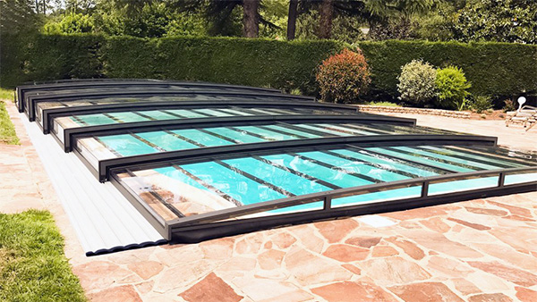 Flache Poolüberdachung Aluna® Exclusive Line