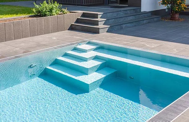 Elite PP Pool - Schwimmbecken mit vielen Ausstattungsoptionen
