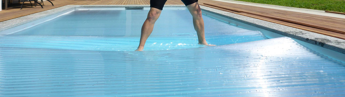 Schwimmbadabdeckung