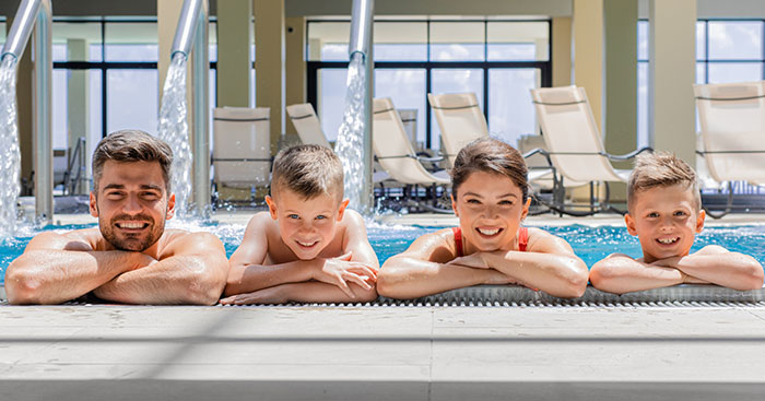 Hallenbadplanung & Schwimmhallenbau für den öffentlichen Raum