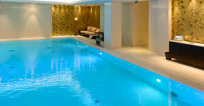 Hallenbadplanung & Schwimmhallenbau für Hotels