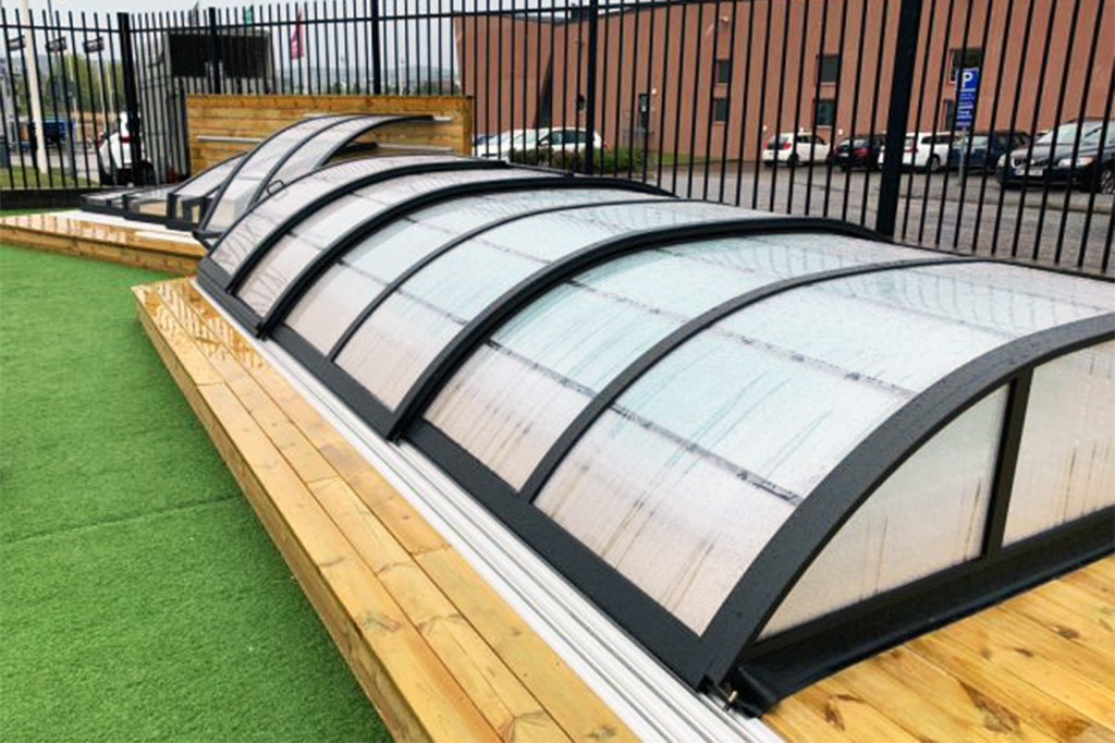 Niedriges Pooldach Aluna® Wave Pro