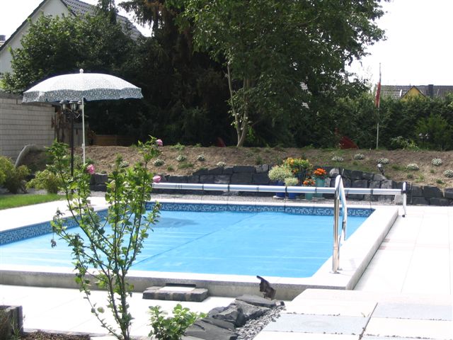Pool Abdeckung