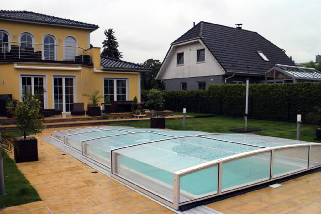 Schwimmbadüberdachung Aluna® Exclusive Line