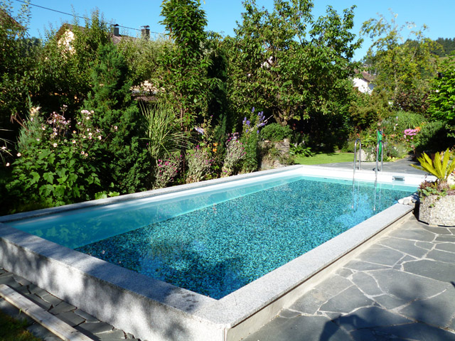 Folienauskleidung Schwimmbecken dekor