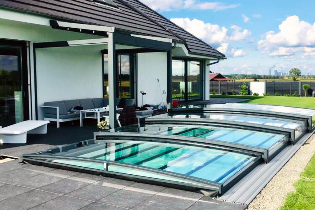 Flache Schwimmbadüberdachung Aluna® Exclusive Line R1