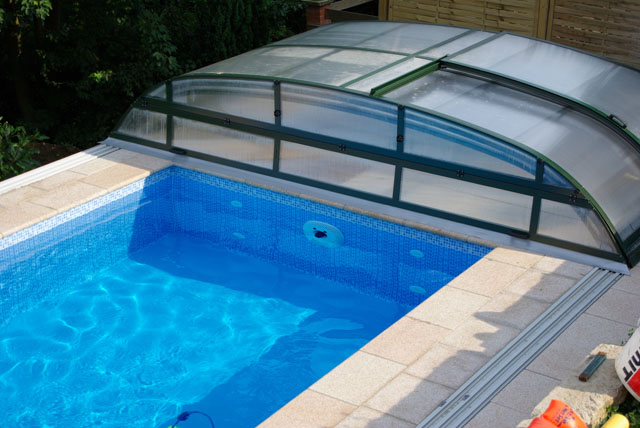 geöffnete Überdachung