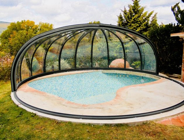 Poolüberdachung rund, mit 180° Öffnung