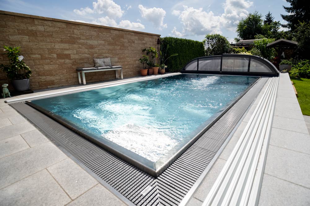Edelstahlpool mit Gegenstromanlage