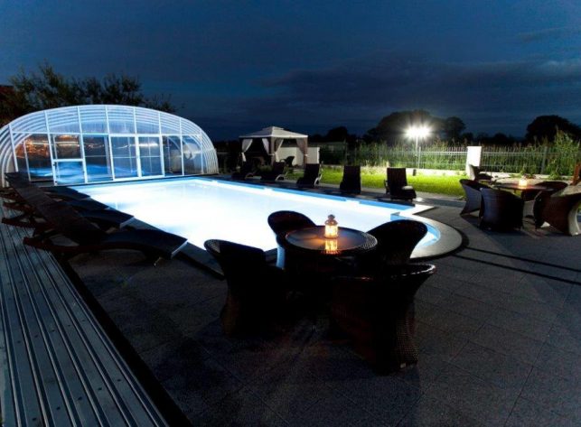 Schwimmbadüberdachung Aluna® Opera