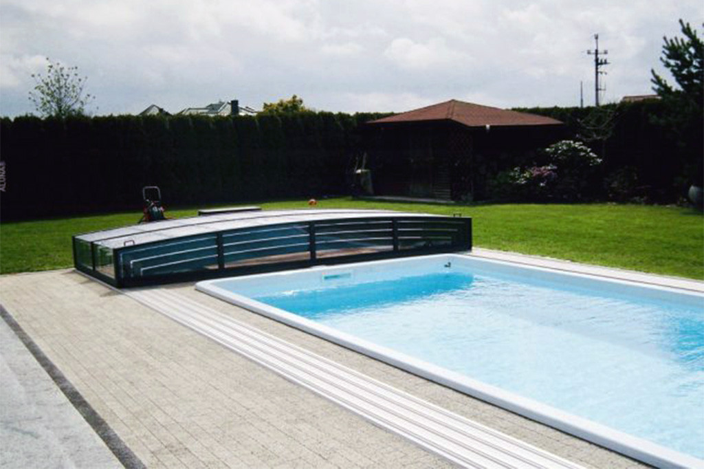 Flache Poolüberdachung Aluna® Exclusive Lin