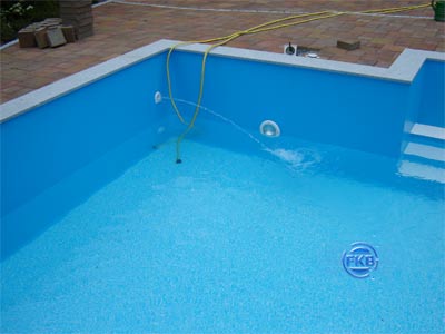 Befüllen des Beckens